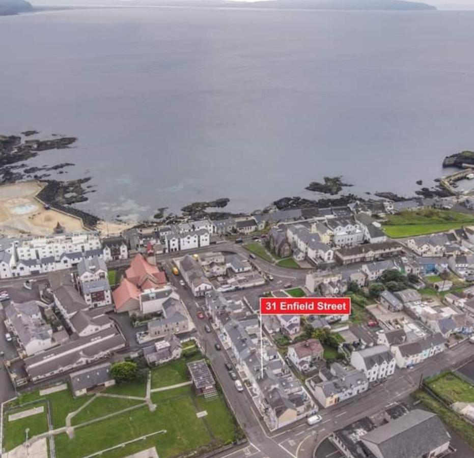 Enfield Street House Behind Portstewart Promenade With Partial Sea View From Front 3 Bed Sleeps 7ヴィラ エクステリア 写真