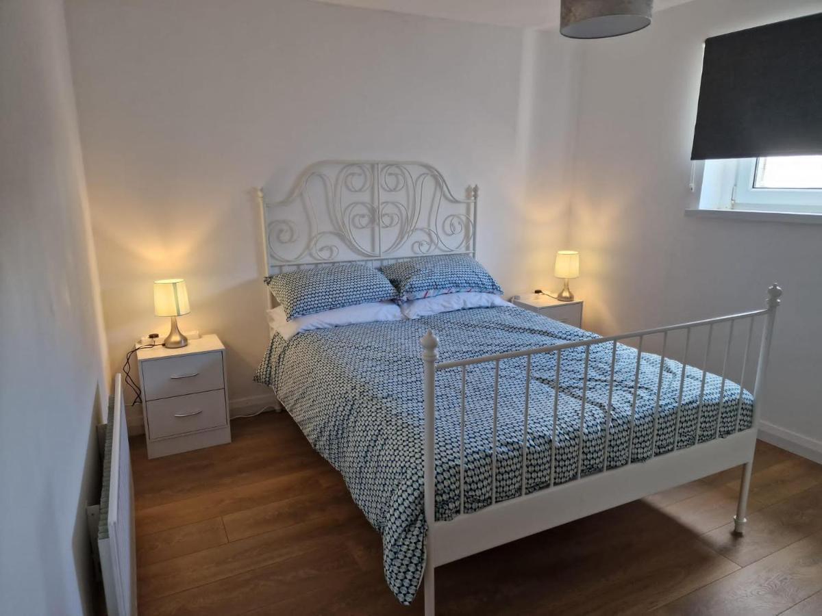 Enfield Street House Behind Portstewart Promenade With Partial Sea View From Front 3 Bed Sleeps 7ヴィラ エクステリア 写真